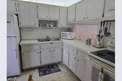 2668 N Garden Drive N #202, Lake Worth, FL 33461 - Photo 9