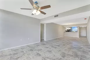 3636 Whitehall Dr, West Palm Beach, FL 33401 - Photo 13