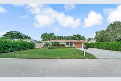 6705 Massachusetts Drive, Lake Worth, FL 33462 - Photo 3
