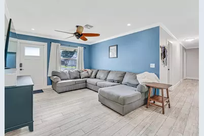 6705 Massachusetts Drive, Lake Worth, FL 33462 - Photo 7