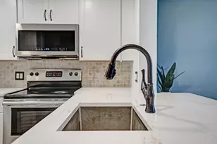 1028 Jeffery St, Boca Raton, FL 33487 - Photo 9