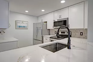 1028 Jeffery St, Boca Raton, FL 33487 - Photo 7