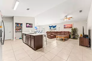 2333 SE Aneci St, Port Saint Lucie, FL 34984 - Photo 7