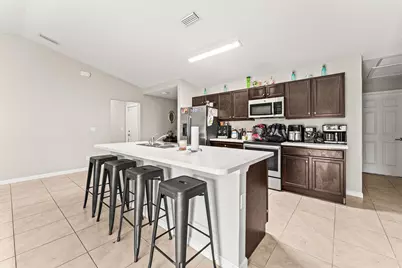 2333 SE Aneci Street, Port Saint Lucie, FL 34984 - Photo 5