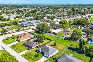 2333 SE Aneci St, Port Saint Lucie, FL 34984 - Photo 25