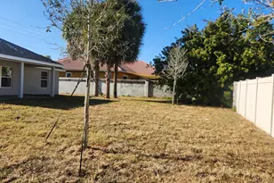 2049 SW Bayshore Blvd, Port Saint Lucie, FL 34984 - Photo 9