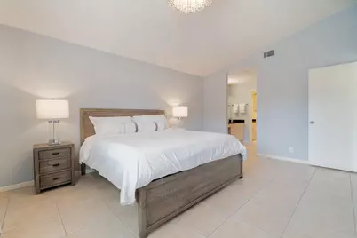 13335 Bedford Mews Court, Wellington, FL 33414 - Photo 11