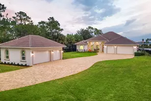 2821 SE N Lookout Blvd, Port Saint Lucie, FL 34984 - Photo 1