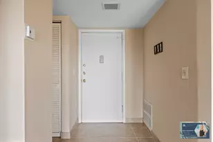 300 Diplomat Pkwy, Hallandale Beach, FL 33009 - Photo 27