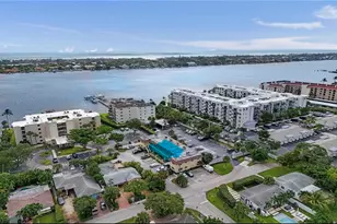 1204 S Lake Dr, Lantana, FL 33462 - Photo 1