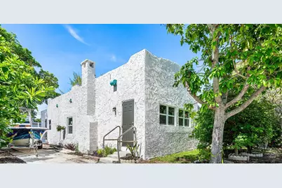 719 Briggs Street, West Palm Beach, FL 33405 - Photo 1