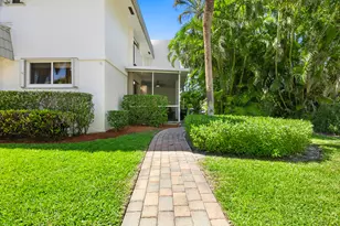 1138 Russell Dr, Boca Raton, FL 33487 - Photo 31
