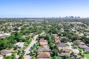 2860 NW 8th Pl, Fort Lauderdale, FL 33311 - Photo 11