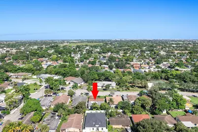 2860 NW 8th Place, Fort Lauderdale, FL 33311 - Photo 13