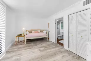 2400 Presidential Way, West Palm Beach, FL 33401 - Photo 17