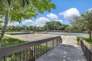 3160 Holiday Springs Blvd, Margate, FL 33063 - Photo 23