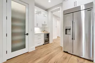 245 Alhambra Pl, West Palm Beach, FL 33405 - Photo 11