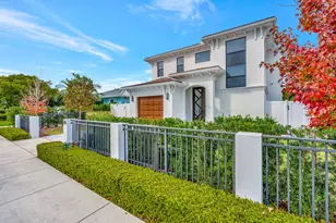 245 Alhambra Pl, West Palm Beach, FL 33405 - Photo 3