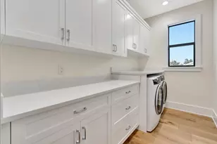 245 Alhambra Pl, West Palm Beach, FL 33405 - Photo 33