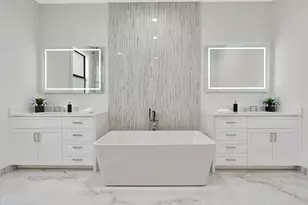 245 Alhambra Pl, West Palm Beach, FL 33405 - Photo 21