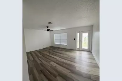 402 NE Armory Circle, Port Saint Lucie, FL 34983 - Photo 5