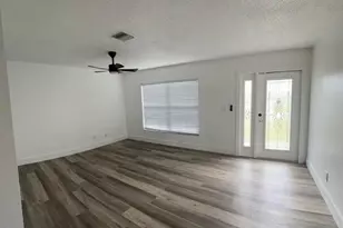 402 NE Armory Cir, Port Saint Lucie, FL 34983 - Photo 5