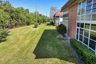 96 Spring Lake Dr, Vero Beach, FL 32962 - Photo 19