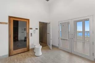 1800 N Bayshore Dr, Miami, FL 33132 - Photo 35