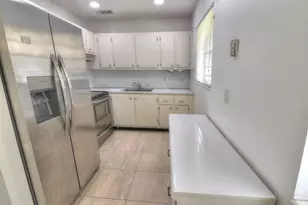 89 Canterbury D, West Palm Beach, FL 33417 - Photo 7