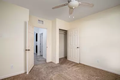 428 SE Fairchild Avenue, Port Saint Lucie, FL 34984 - Photo 19