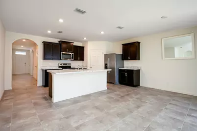 428 SE Fairchild Avenue, Port Saint Lucie, FL 34984 - Photo 5