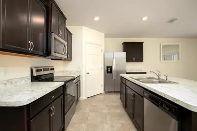 428 SE Fairchild Avenue, Port Saint Lucie, FL 34984 - Photo 7