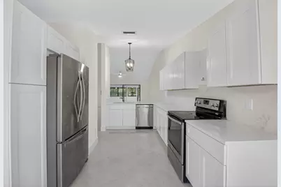 29 Fawlkland Circle, Boynton Beach, FL 33426 - Photo 9