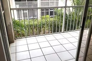 380 NW 67th St, Boca Raton, FL 33487 - Photo 9