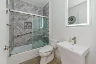 108 Lake Ave, Lake Worth Beach, FL 33460 - Photo 7