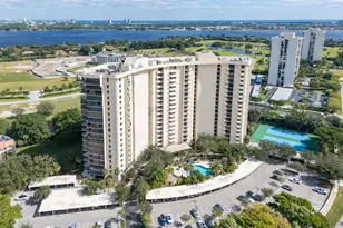 2480 Presidential Way, West Palm Beach, FL 33401 - Photo 49