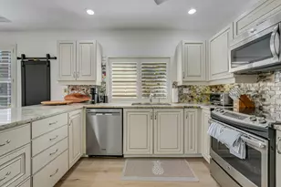 26 Via Aurelia, Palm Beach Gardens, FL 33418 - Photo 13