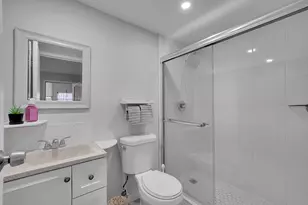 646 Flanders N, Delray Beach, FL 33484 - Photo 21