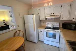 558 Saxony L, Delray Beach, FL 33446 - Photo 3