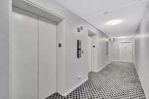 2000 Presidential Way, West Palm Beach, FL 33401 - Photo 29