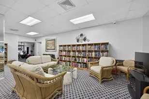 2000 Presidential Way, West Palm Beach, FL 33401 - Photo 35