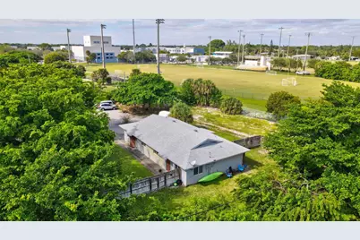 2227 NE 3rd Avenue #1 & 2, Delray Beach, FL 33444 - Photo 35