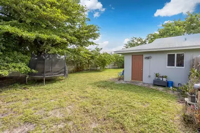 2227 NE 3rd Avenue #1 & 2, Delray Beach, FL 33444 - Photo 27