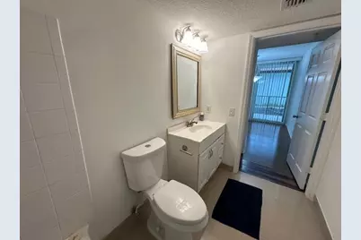 401 Villa Circle, Boynton Beach, FL 33435 - Photo 19