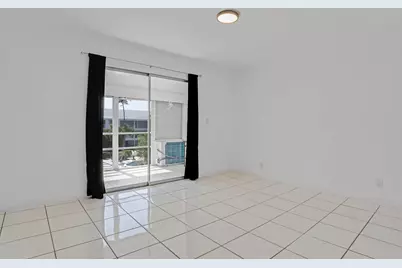 2050 NE 39th Street #E307, Lighthouse Point, FL 33064 - Photo 17