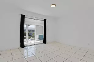 2050 NE 39th St, Lighthouse Point, FL 33064 - Photo 17