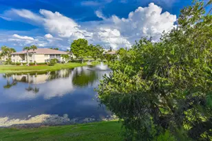 1531 SE Royal Green Cir, Port Saint Lucie, FL 34952 - Photo 3