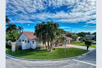 4377 NW 88th Terrace, Coral Springs, FL 33065 - Photo 57