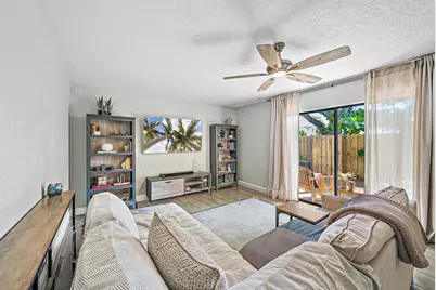 226 Lake Arbor Drive, Palm Springs, FL 33461 - Photo 7