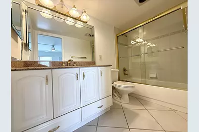 3087 Oakridge U, Deerfield Beach, FL 33442 - Photo 15